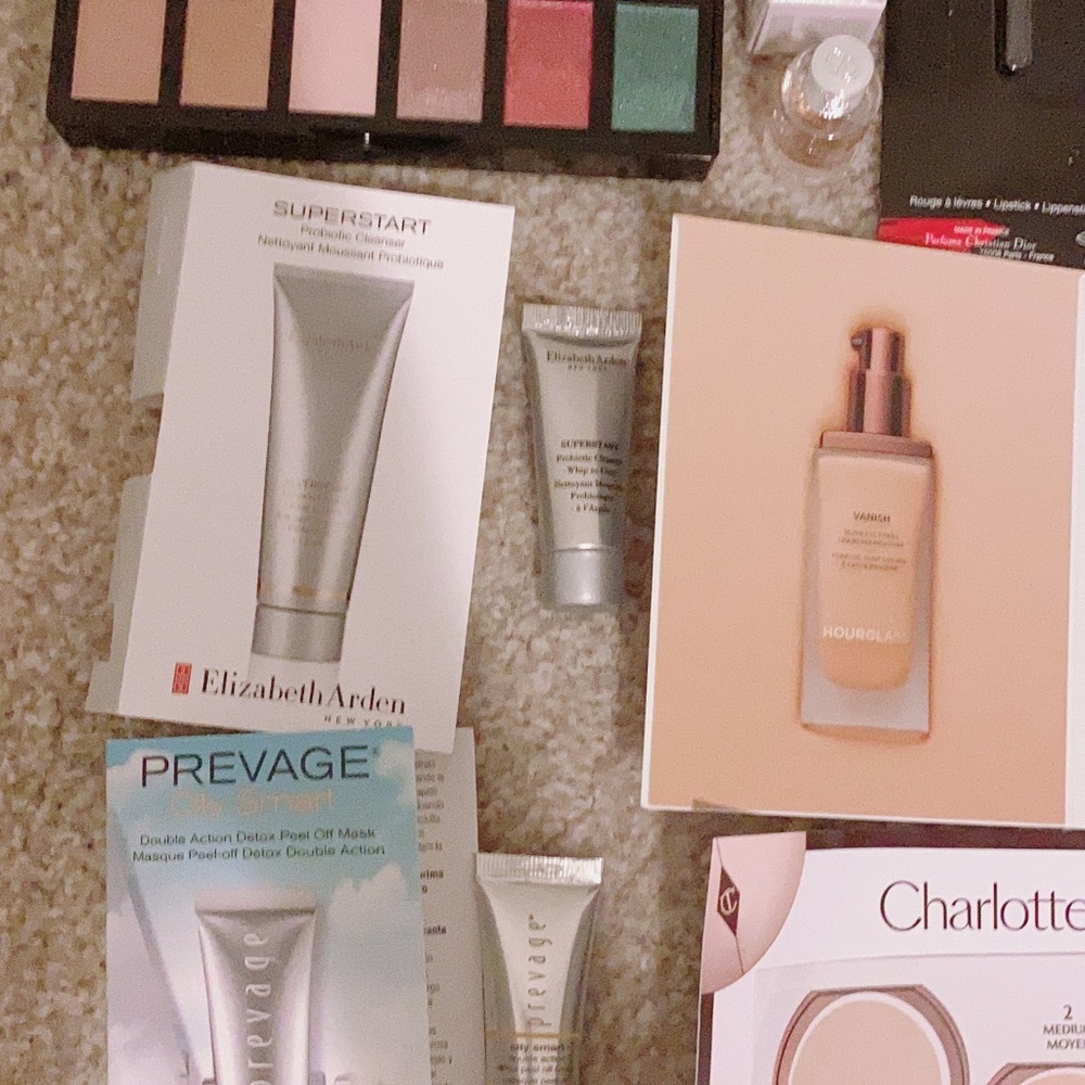 Makeup set - Picture 2 of 8